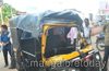Autorickshaw-bus collision : 8 school children injured